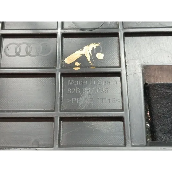 Guantera para Audi A1 Sportback (Gba)