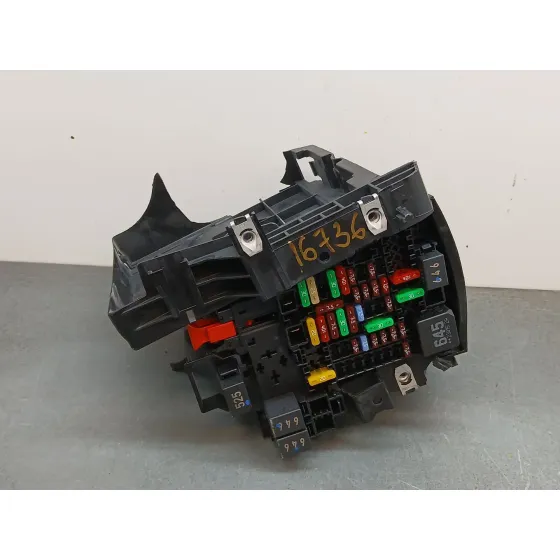 Caja Reles / Fusibles para Audi A1 Sportback (Gba)