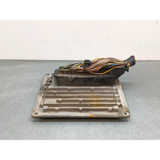 Centralita Motor Uce para Ford Fiesta V (Jh_, Jd_)