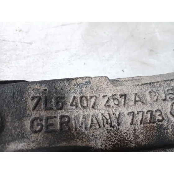 Mangueta Delantera Izquierda para Volkswagen Touareg (7La)
