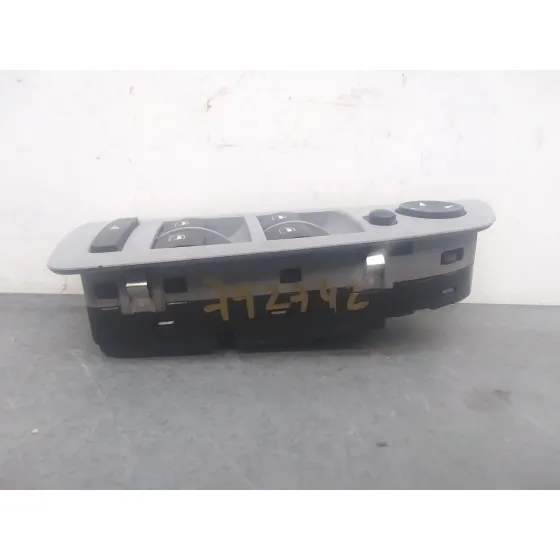 Mando Elevalunas Delantero Izquierdo para Bmw 1 (E87)