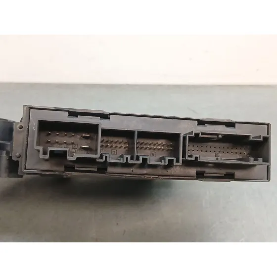 Motor Elevalunas Trasero Derecho para Volkswagen Touareg (7La)