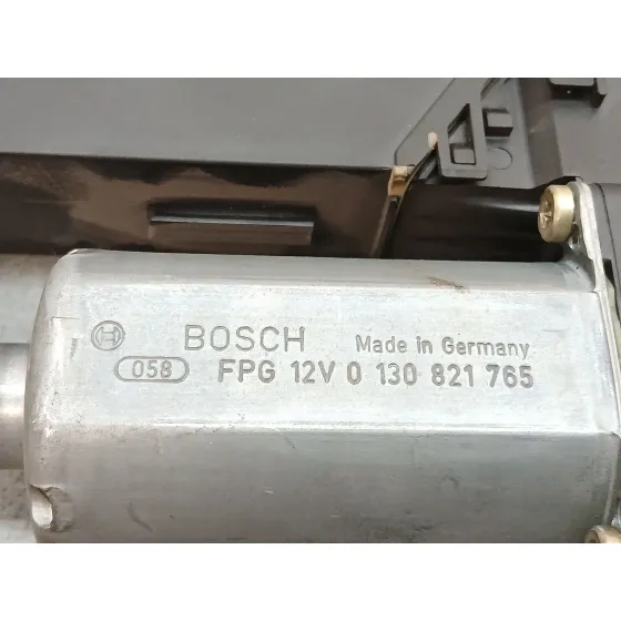Motor Elevalunas Delantero Derecho para Volkswagen Touareg (7La)