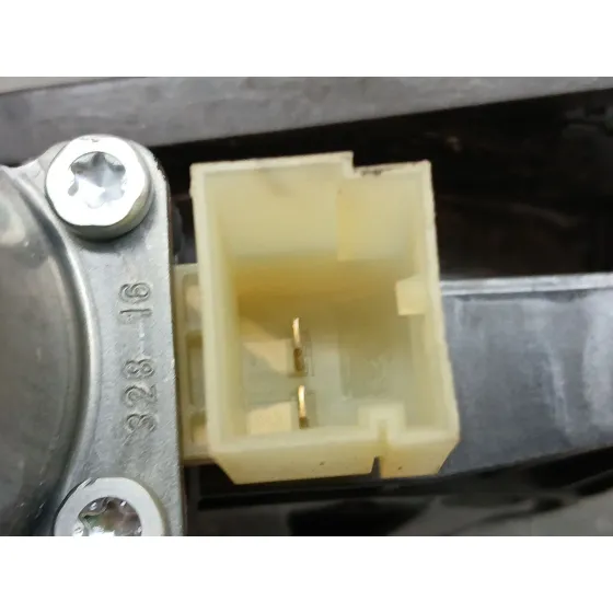 Elevalunas Delantero Derecho para Skoda Superb (3V3)
