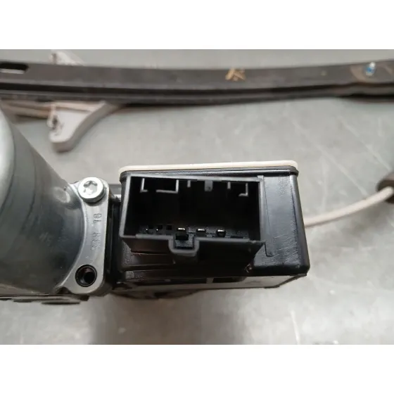 Elevalunas Trasero Derecho para Skoda Superb (3V3)