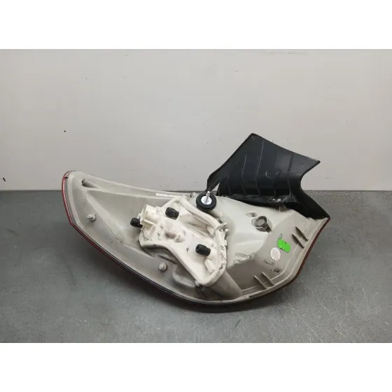 Piloto Trasero Derecho para Opel Astra J (P10)