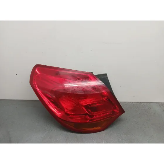 Piloto Trasero Izquierdo para Opel Astra J (P10)