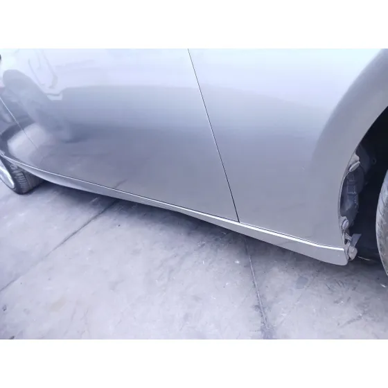 Faldon Lateral para Lexus Is Iii (_E3_)