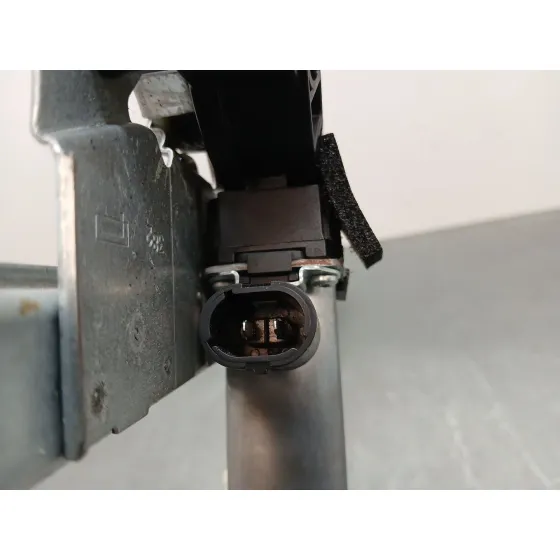 Elevalunas Delantero Derecho para Renault Trafic Ii Autobus (Jl)