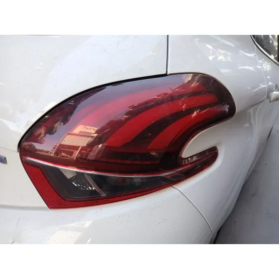 Piloto Trasero Derecho para Peugeot 208 I (Ca_, Cc_)