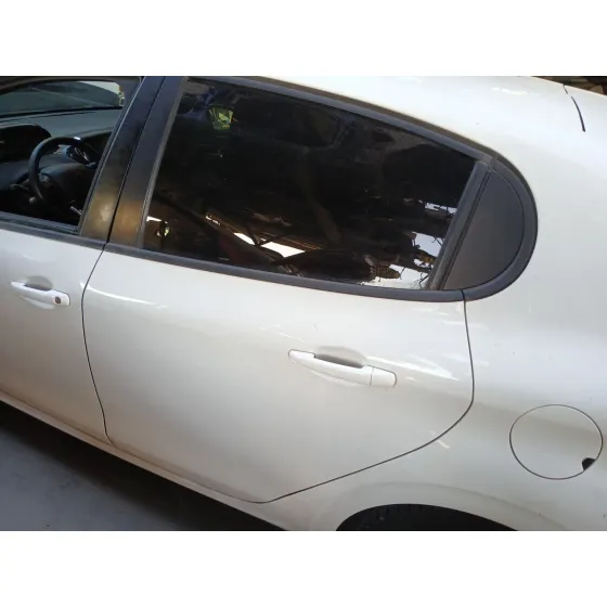 Puerta Trasera Izquierda para Peugeot 208 I (Ca_, Cc_)