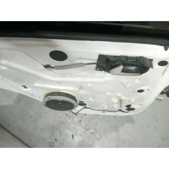 Puerta Trasera Izquierda para Peugeot 208 I (Ca_, Cc_)
