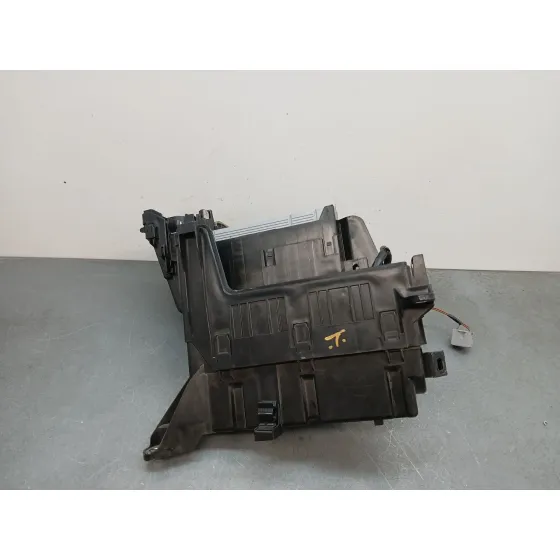 Caja Reles / Fusibles para Lexus Is Iii (_E3_)