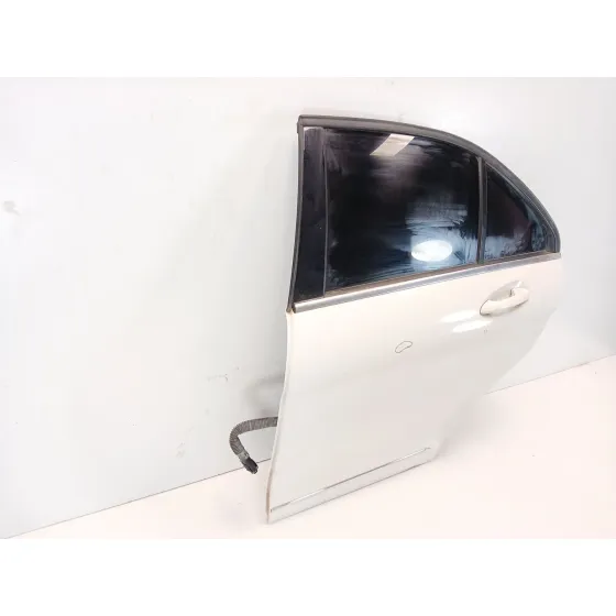 Puerta Trasera Izquierda para Mercedes-Benz Clase C (W204)