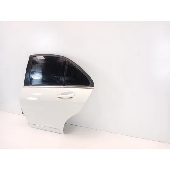 Puerta Trasera Izquierda para Mercedes-Benz Clase C (W204)