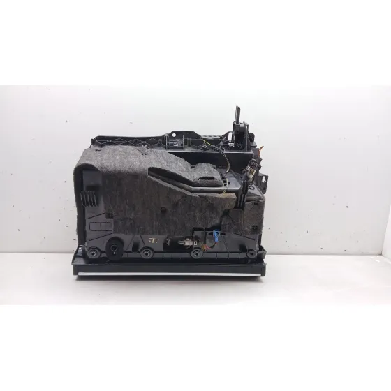 Guantera para Mercedes-Benz Clase C (W204)
