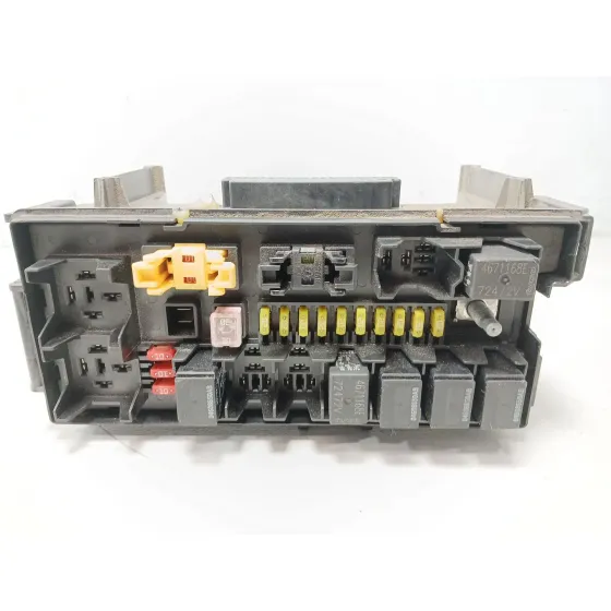 Caja Reles / Fusibles para Chrysler Jeep Gr.cherokee (Wh)