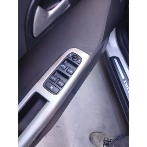 Mando Elevalunas Delantero Izquierdo para Volvo V50 (545)