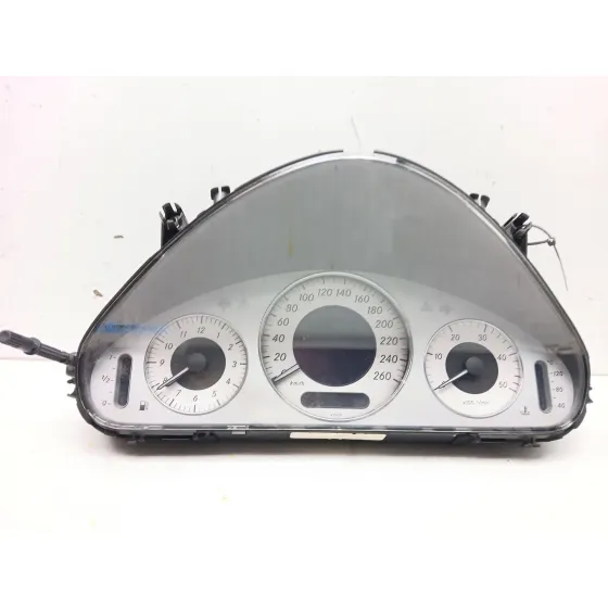 Cuadro Instrumentos para Mercedes-Benz Clase E (W211)