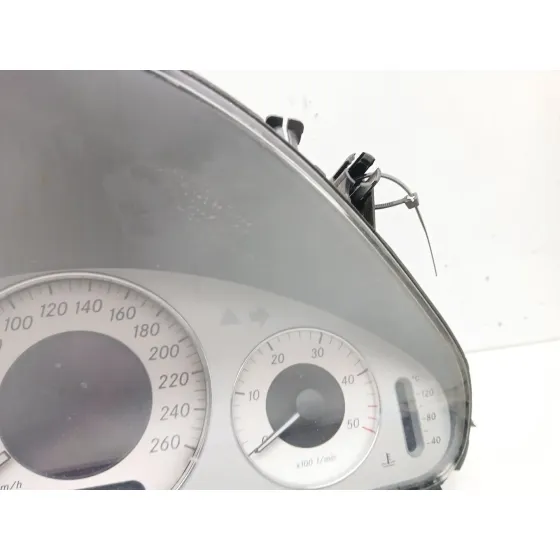 Cuadro Instrumentos para Mercedes-Benz Clase E (W211)