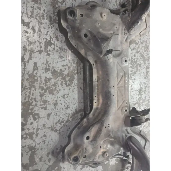 Puente Delantero para Peugeot 5008 (0U_, 0E_)