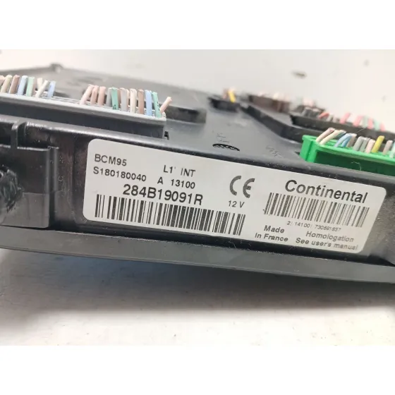 Caja Reles / Fusibles para Renault Megane Iii Berlina 5 P