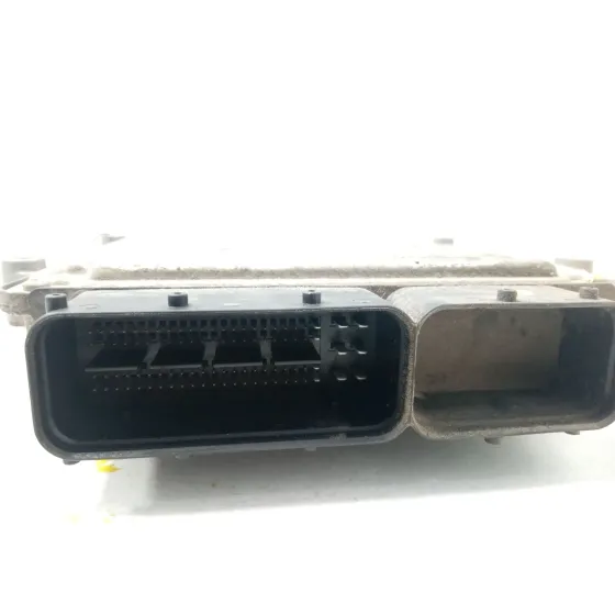 Centralita Motor Uce para Kia Cee'd