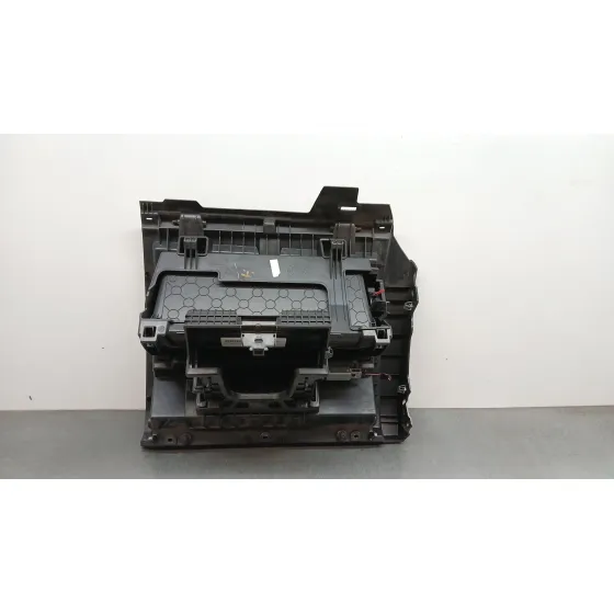 Guantera para Volkswagen T-Roc (A11, D11)