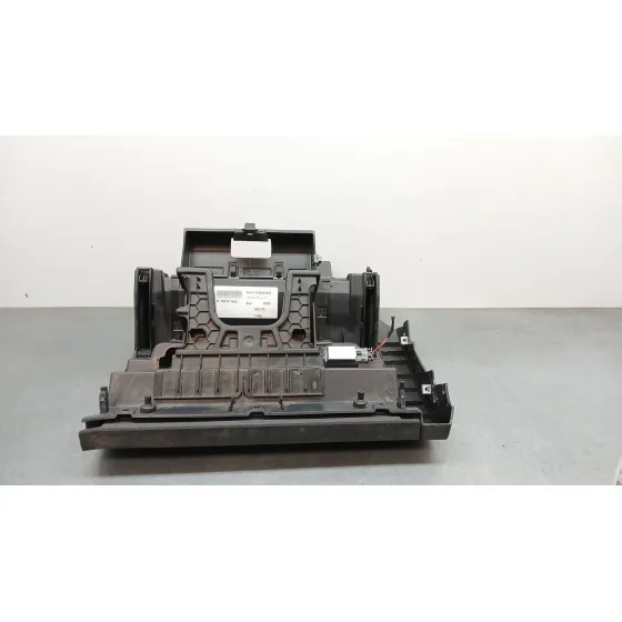 Guantera para Volkswagen T-Roc (A11, D11)