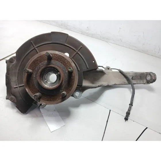 Mangueta Delantera Izquierda para Jeep Commander