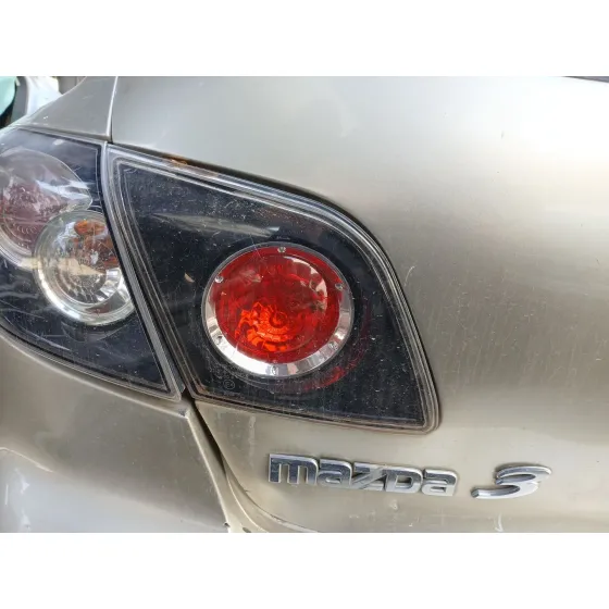 Piloto Trasero Izquierdo Interior para Mazda 3 (Bk)