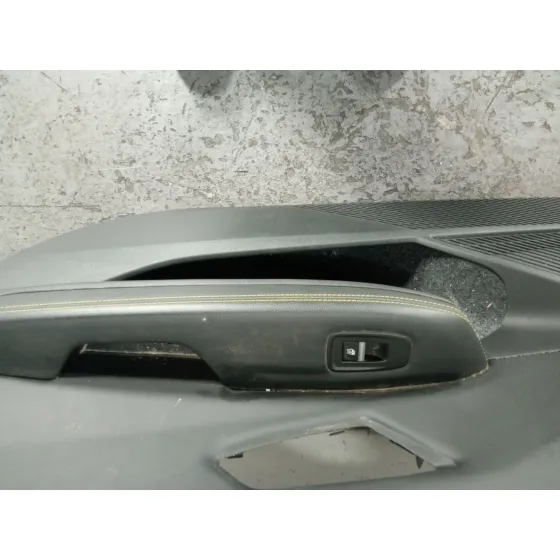 Guarnecido Puerta Delantera Derecha para Renault Megane E-Tech Suv