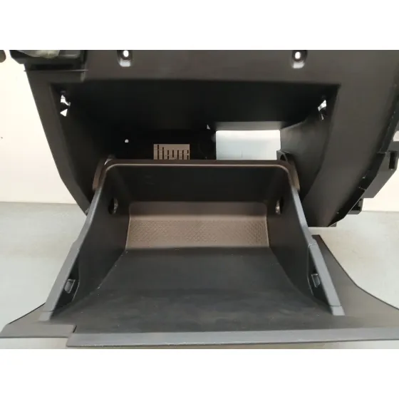 Guantera para Renault Megane E-Tech Suv