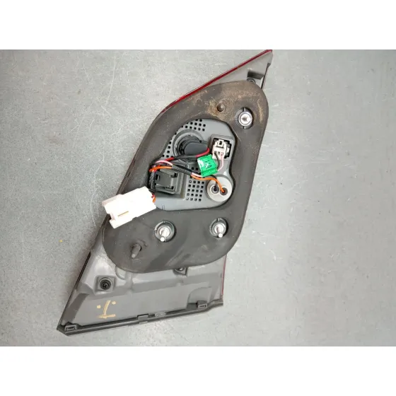 Piloto Trasero Derecho Interior para Hyundai I40 I (Vf)