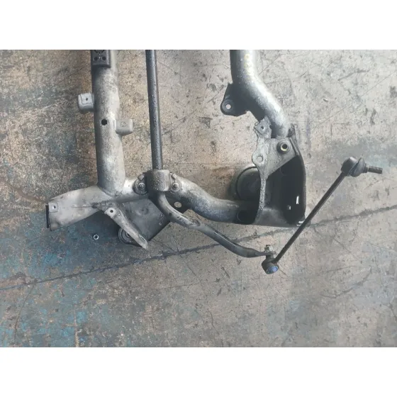 Puente Delantero para Mercedes-Benz Clase C (W204) Berlina