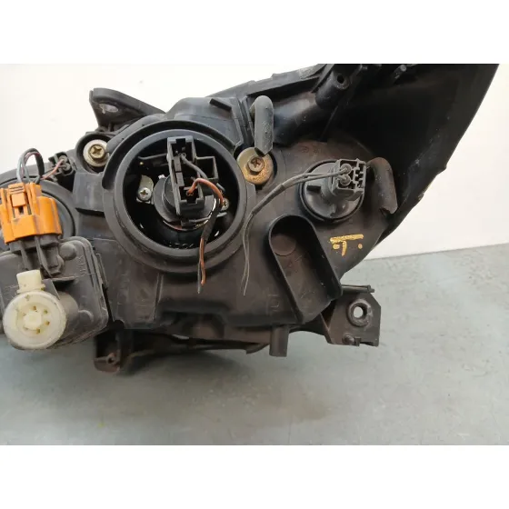 Faro Derecho para Mazda 3 (Bk)