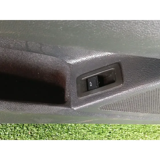 Guarnecido Puerta Delantera Izquierda para Volkswagen Scirocco Iii (137, 138)