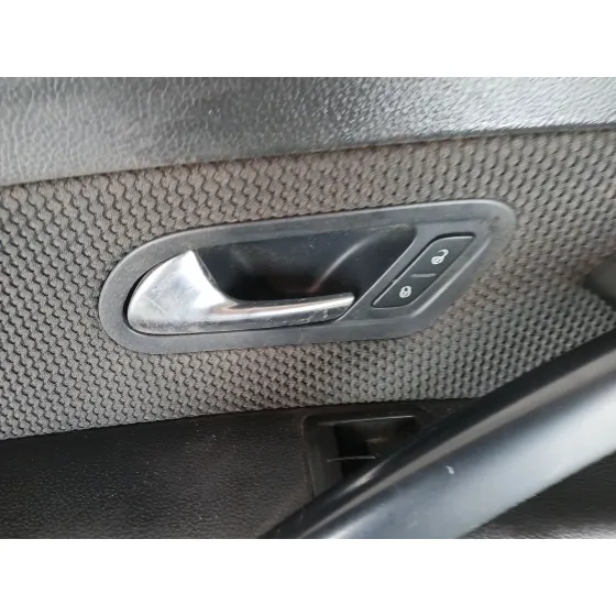 Guarnecido Puerta Delantera Izquierda para Volkswagen Scirocco Iii (137, 138)