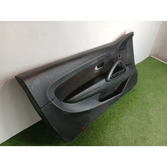 Guarnecido Puerta Delantera Izquierda para Volkswagen Scirocco Iii (137, 138)