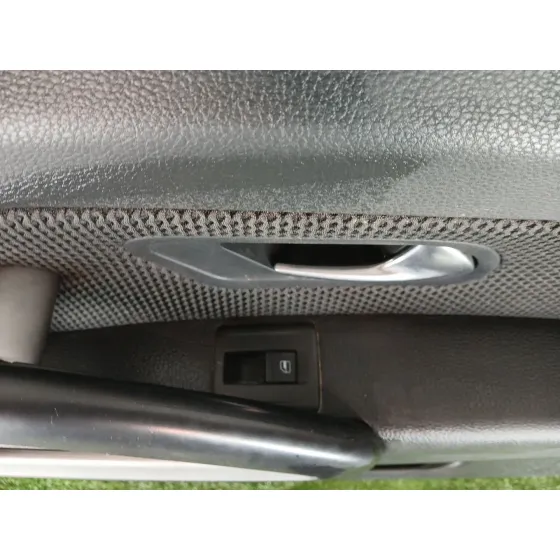 Guarnecido Puerta Delantera Derecha para Volkswagen Scirocco Iii (137, 138)