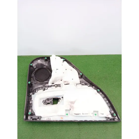 Guarnecido Puerta Trasera Derecha para Honda Hr-V (Ru)