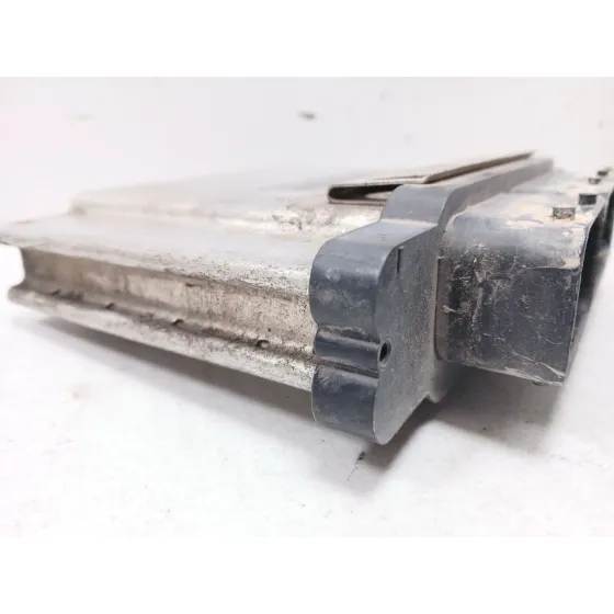 Centralita Motor Uce para Volkswagen Golf Vii Sportsvan