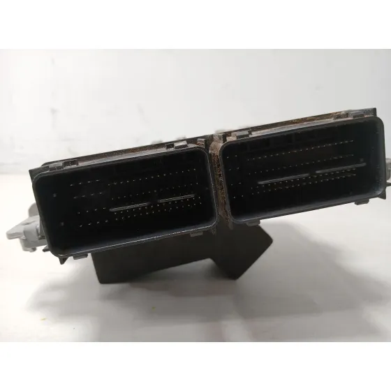 Centralita Motor Uce para Ford Focus Lim.