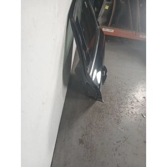 Puerta Trasera Derecha para Ford Focus Lim.