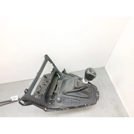 Palanca Cambio para Ford Focus Lim. (Cb8)