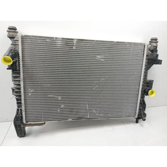 Radiador Agua para Ford Focus Lim. (Cb8)