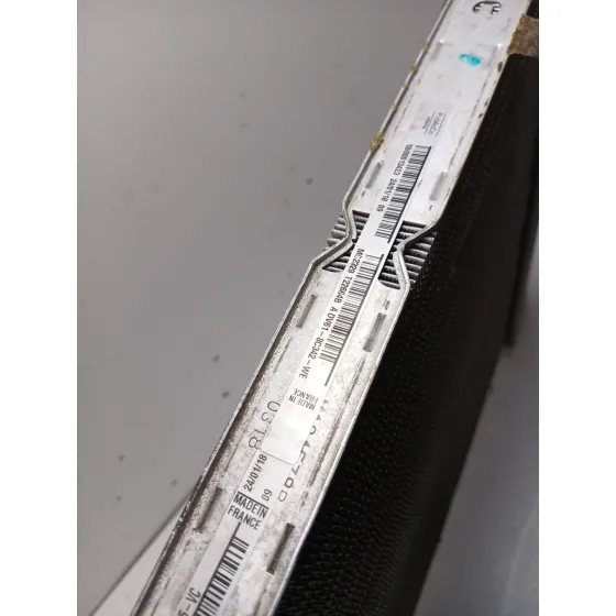 Radiador Agua para Ford Focus Lim. (Cb8)
