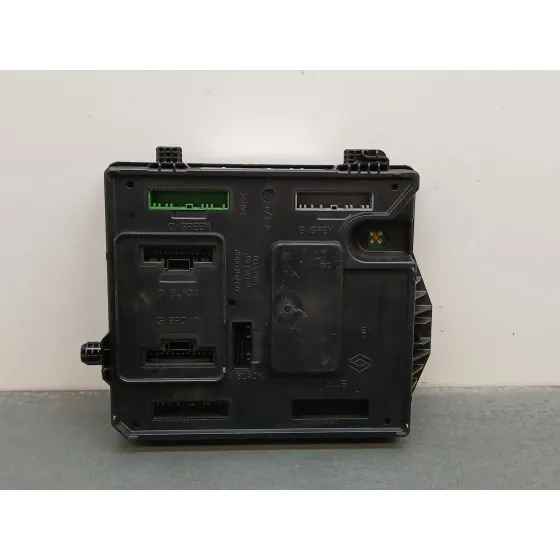 Caja Reles / Fusibles para Renault Megane Iii Berlina 5 P