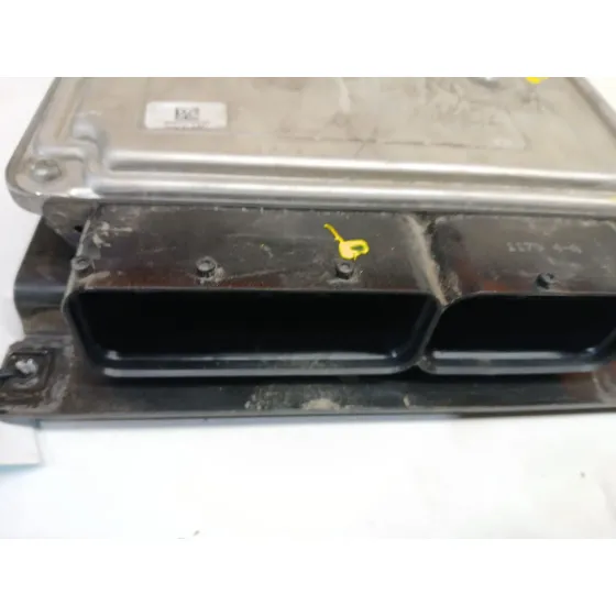 Centralita Motor Uce para Seat Ibiza (6J5)