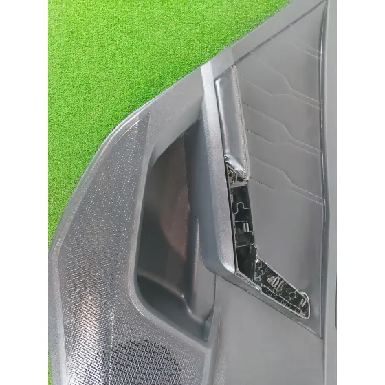 Guarnecido Puerta Trasera Izquierda para Cupra Formentor (Km7, Kmp)